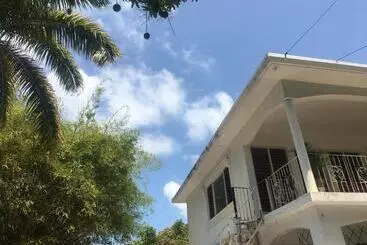 پانسیون African Symbol Guest House