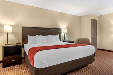Otel Comfort Inn & Suites Warsaw Near Us30