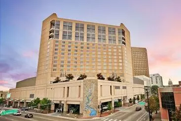 בית מלון כפרי The Grove