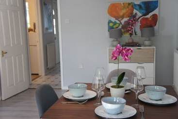 Apartaments turístics Urban Accommodations  The Thames