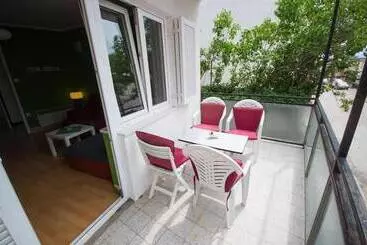 Turistihuoneistot Apartments Boby