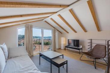 ツーリストアパートメント Sea View House Fontera