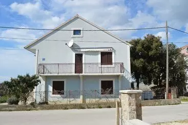 Apartments Ivica Pakostane