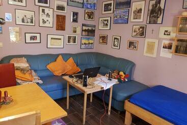 آپارتمان‌های توریست‌ها Lakeside Smoker Apartment Fdh