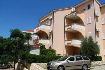 Turistihuoneistot Apartment Zeljko