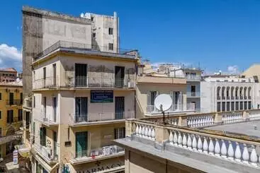 Pisos turísticos Sidewalk Apartment