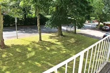 Appartements touristiques Balcony Apartment   Spacious 2 Large Beds