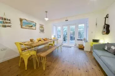 ツーリストアパートメント Seaside House In Camber