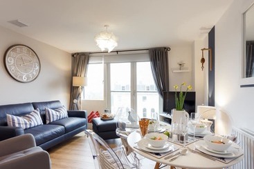 کلبه Neptune, Poole