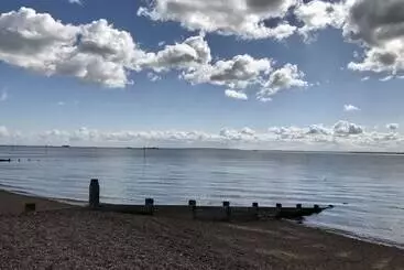 ツーリストアパートメント Coastal Apartment