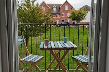 游客公寓 Cosy Apartment With Balcony