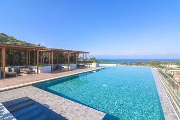 Hotel Mida Grande Resort Phuket Official Account