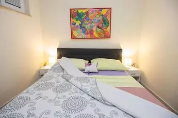 Turistihuoneistot Apartment Andres