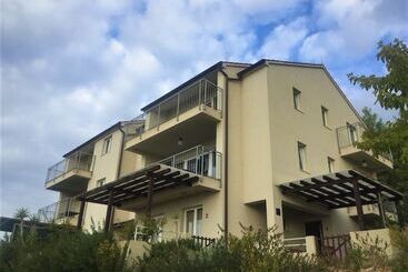 Apartaments turístics Apartment Larum