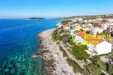 Turistihuoneistot Apartments Gloria