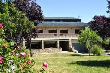 آپارتمان‌های توریست‌ها Casa El árbol Del Lilo