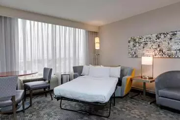 Отель Courtyard By Marriott Boston Logan Airport