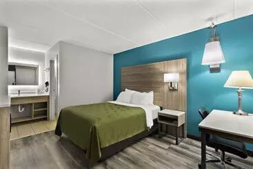 酒店 Quality Inn & Suites