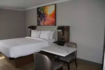 هتل La Quinta Inn & Suites By Wyndham Yakima Downtown