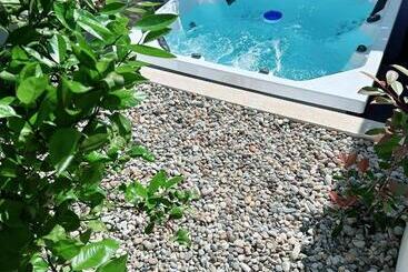 آپارتمان‌های توریست‌ها Villa Bellavista