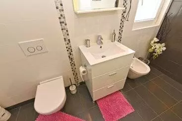 ツーリストアパートメント Apartment Monfiorenzo 1551