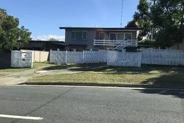 Pensjonat Nerang 66 House