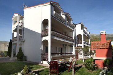 Turist apartmanları Apartments Adriatic