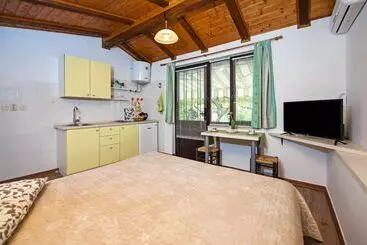 Pension Apartments & Rooms Chiara