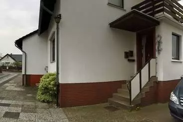 Turistihuoneistot Apartments In Vallstedt