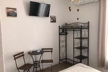 Hotel Hôtel Le Carnon