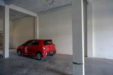 Hotelli Reddoorz Syariah At Jalan Jenderal Sudirman Palopo