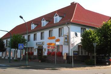 酒店 Und Restaurant Knesebecker Hof
