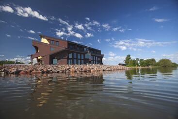 Hotell Blue Wave Inn