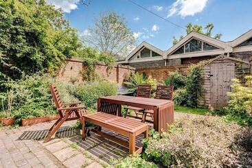 관광객 아파트 The Writers Retreat Hastings