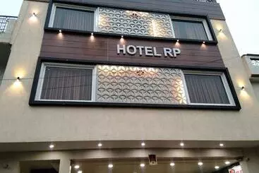 Hôtel R P