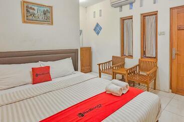 Hotell Reddoorz Near Alun Alun Cianjur