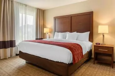 Hotelli Comfort Inn & Suites Amish Country