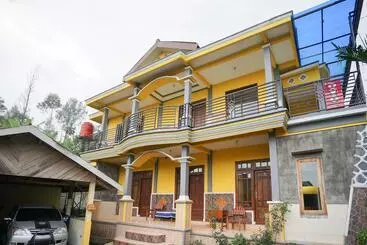 Szálloda Oyo 1967 Canaya Residence