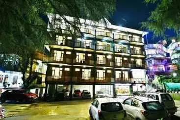 Hotelli Sky Heaven Resort