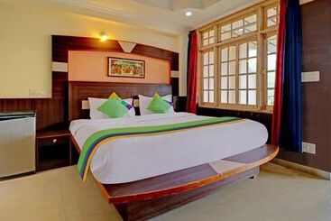 هتل Sky Heaven Resort