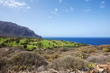 ツーリストアパートメント Charming House In Buenavista Del Norte With Shared Pool