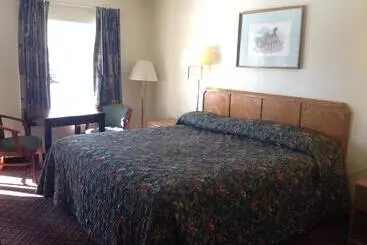 هتل Battlefield Inn Springfield