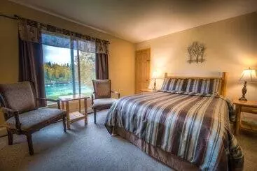 فندق Kenai River Lodge