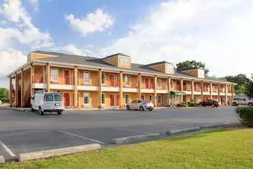 Hotel Quality Inn Albertville Us 431