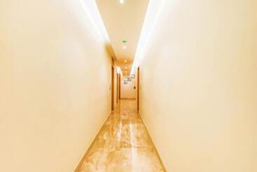 Fabhotel Capitol Suites