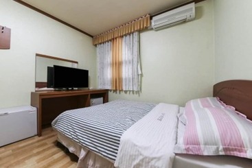 酒店 Seolak Resortel