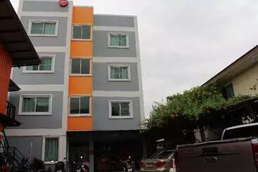 ホテル Awa Don Muang