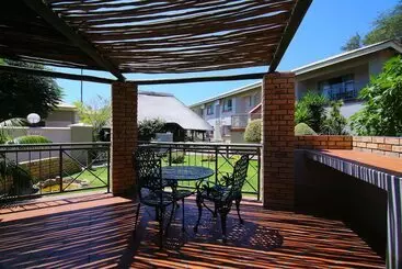 Hotel Kalahari Arms