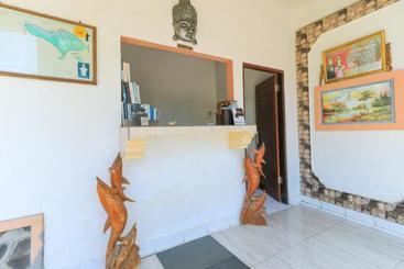 Hotel Tara Bar & Resto Air Sanih