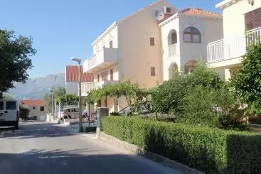 Apartments Anuška
